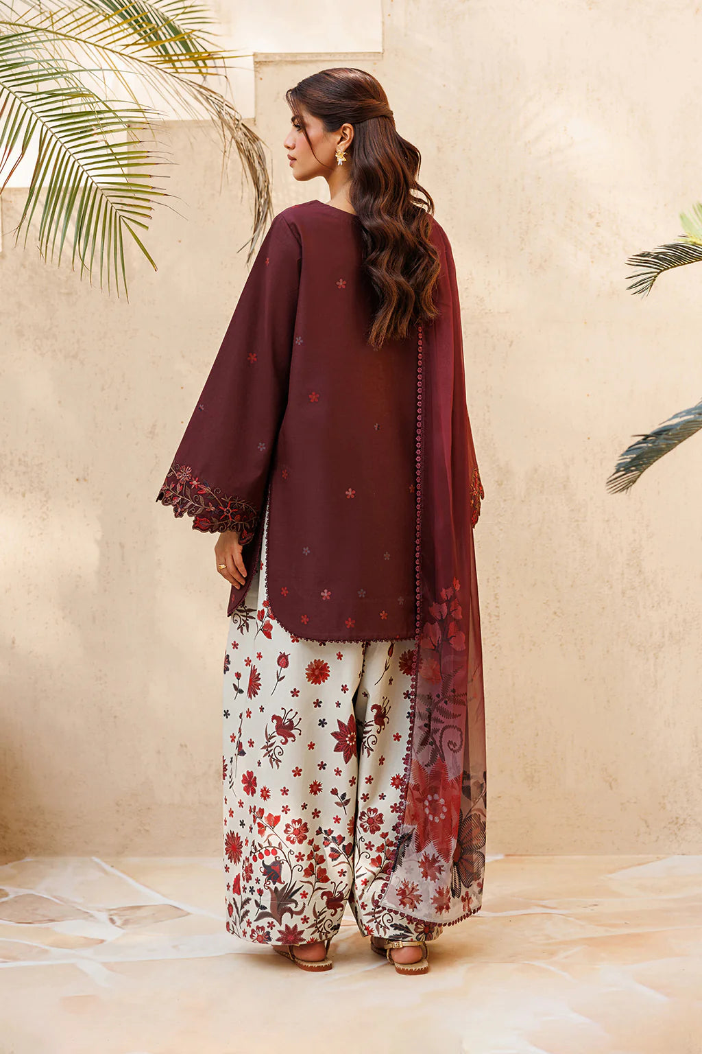 IZNIK 3PC Lawn Embroidered Shirt & Silk Printed Dupatta