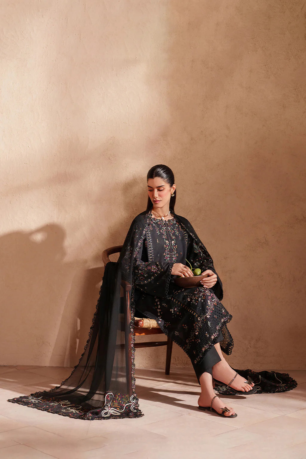 IZNIK - 3PC LAWN EMBROIDERED SHIRT WITH CHIFFON EMBROIDERED DUPATTA AND TROUSER