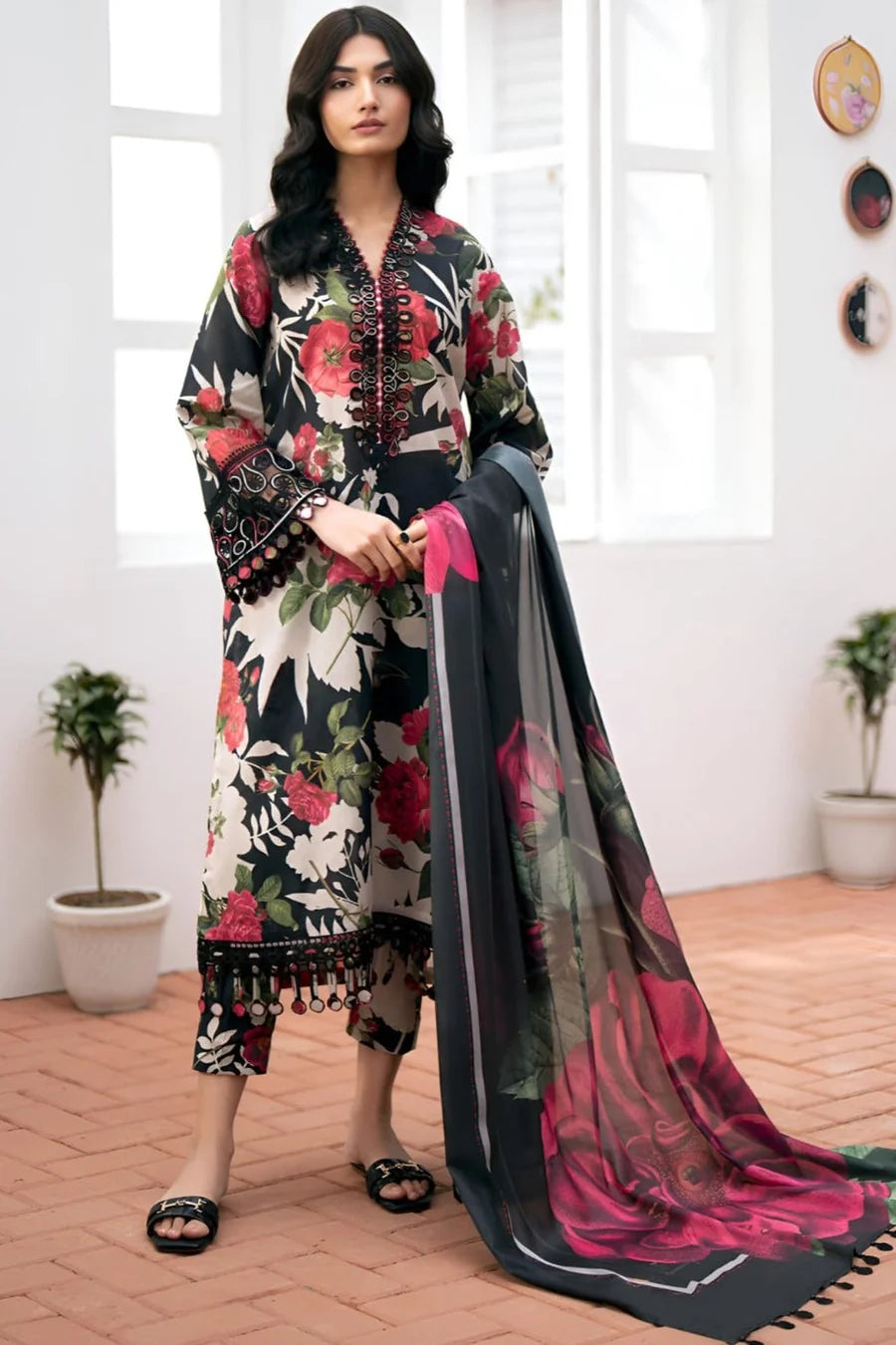 BAROQUE | LUXURY LAWN DIGITAL PRINTED WITH EMBROIDERED | UNSTITCHED 3-PIECE SUIT