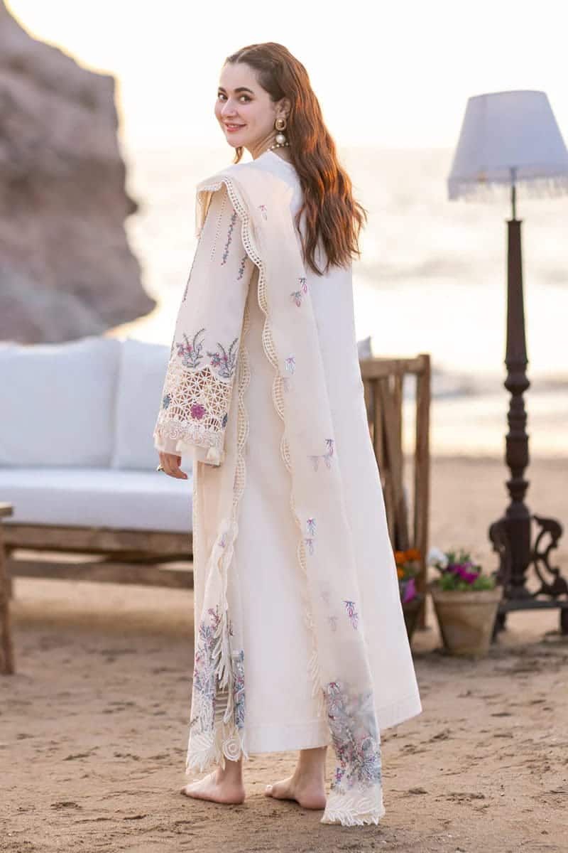 3 Piece – Unstitched Fully Embroidered Lawn Fabric