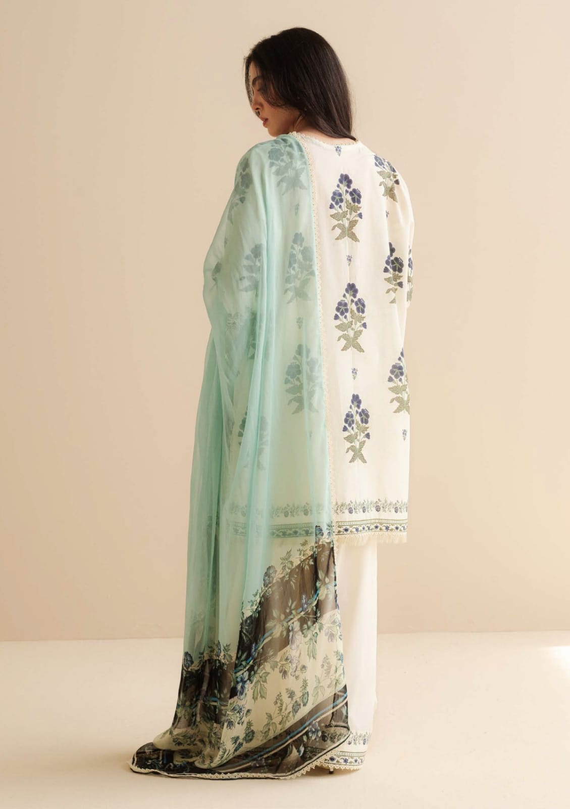 Digital Printed 3Pc Unstitched Lawn Suit With Digital Printed Monar Dupatta