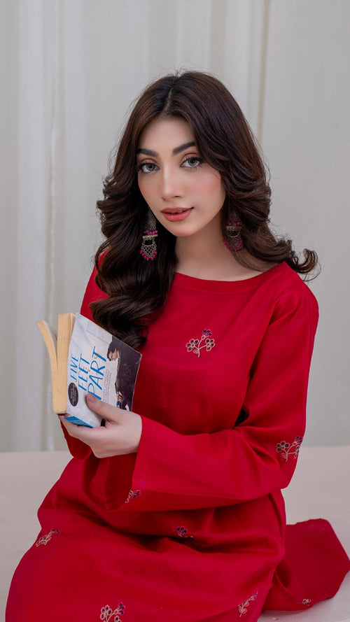 2PC LAWN EMBROIDERED UNSTICH SUIT BY ALIZEH
