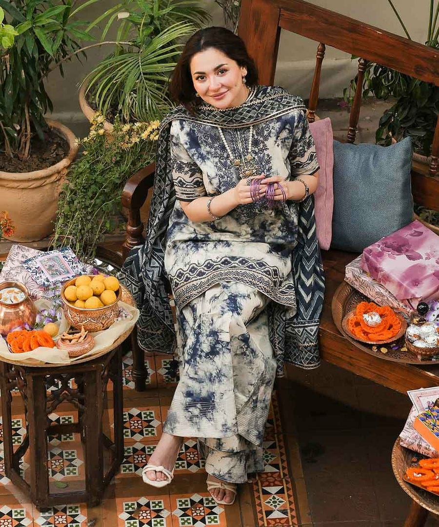 Unstitched Digital Printed Lawn Suit 3pc With Digital Printed Lawn Dupatta