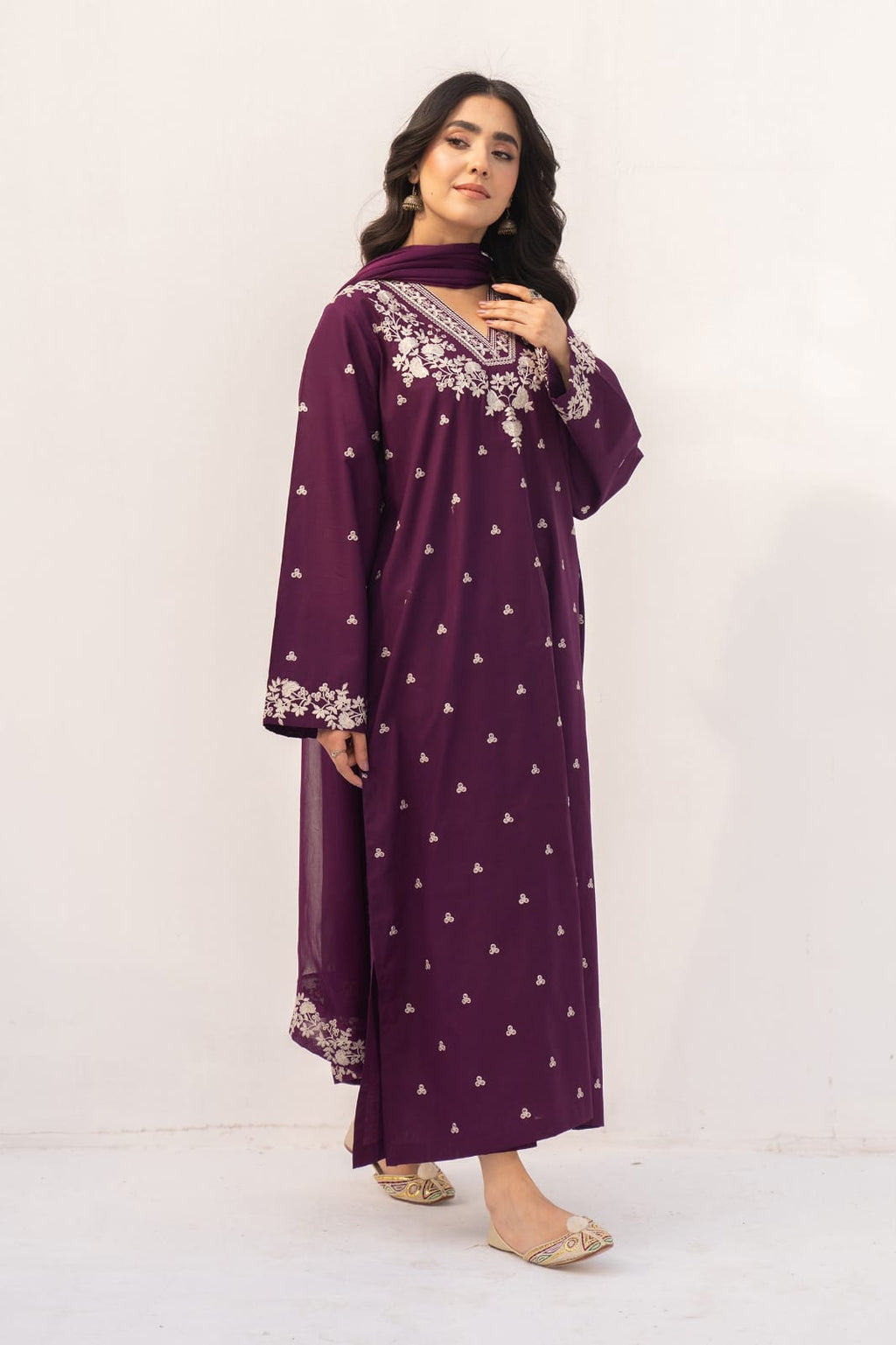 Unstitched Embroidered Lawn Suit 3pc With Bamber Chiffon Embroidered Dupatta