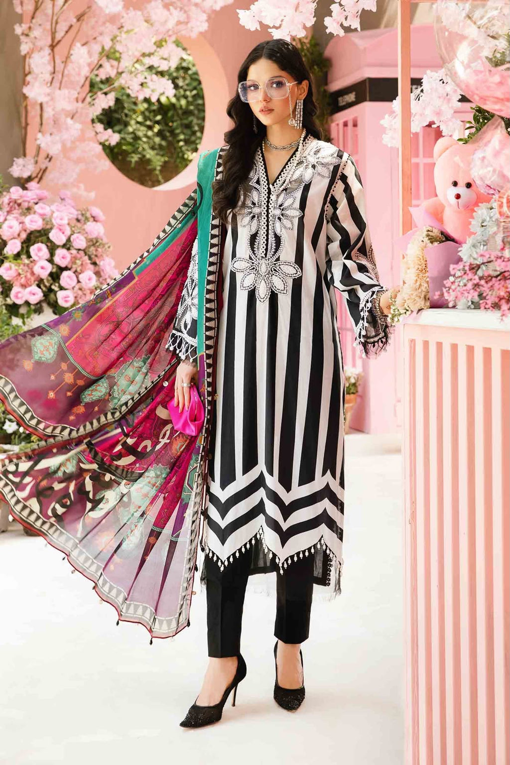 3 Piece Unstitched Embroidered Lawn Suit |