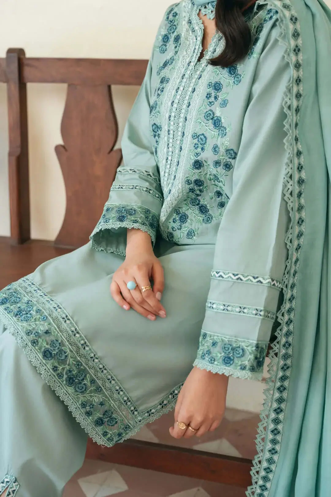 3 Piece Unstitched Heavy Embroidered Lawn Suit ( Four-sided Embroidered Lawn Dupatta )