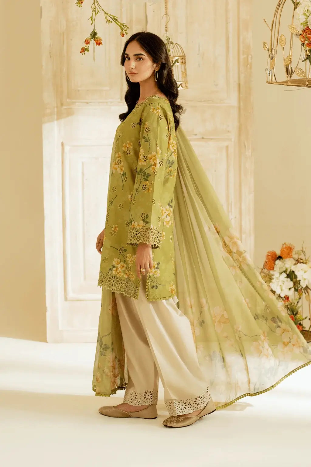 3 Piece Unstitched Printed Embroidered Lawn Suit ( Printed Lawn Dupatta )