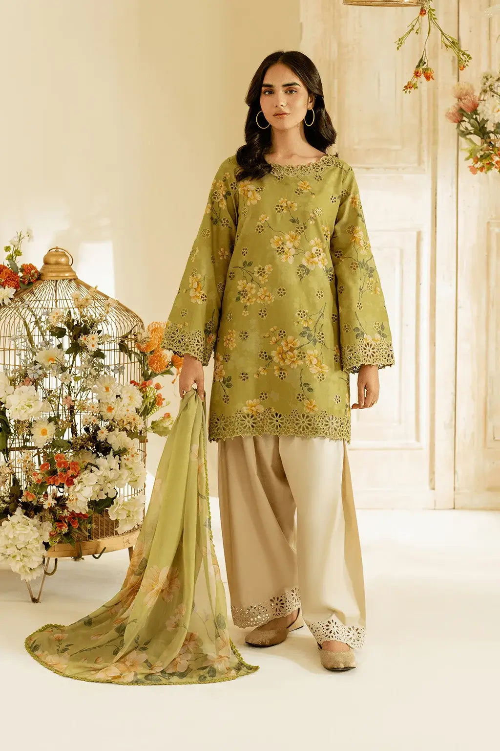 3 Piece Unstitched Printed Embroidered Lawn Suit ( Printed Lawn Dupatta )
